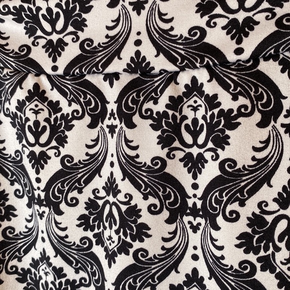 Tranquility SKIRT Small Black/White - Picture 3 of 5